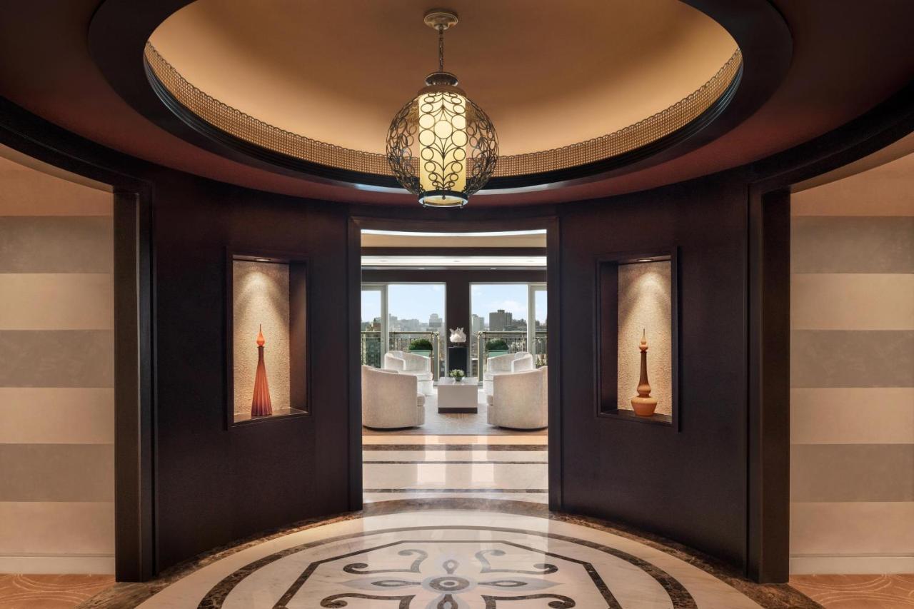 开罗圣瑞吉酒店 外观 照片 Entrance to the Presidential Suite